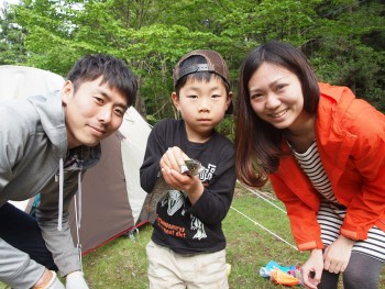 川遊び、アマゴつかみ（とみやまの里）