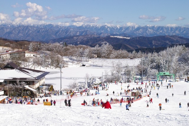 茶臼山高原 スキー場 キラッと奥三河観光ナビ 茶臼山高原 スキー場 キラッと奥三河観光ナビ