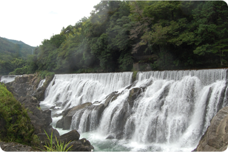 長篠堰堤（ながしのえんてい）