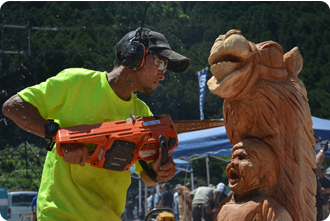 第19回日本チェンソーアート競技大会in東栄